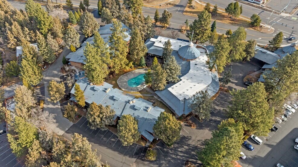 More Photos Of 3105 NE O. B. Riley Rd, Bend Hotel For Sale