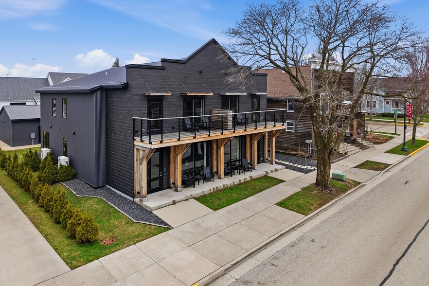 Primary Photo Of 171 E Rhine St, Elkhart Lake Apartments For Sale