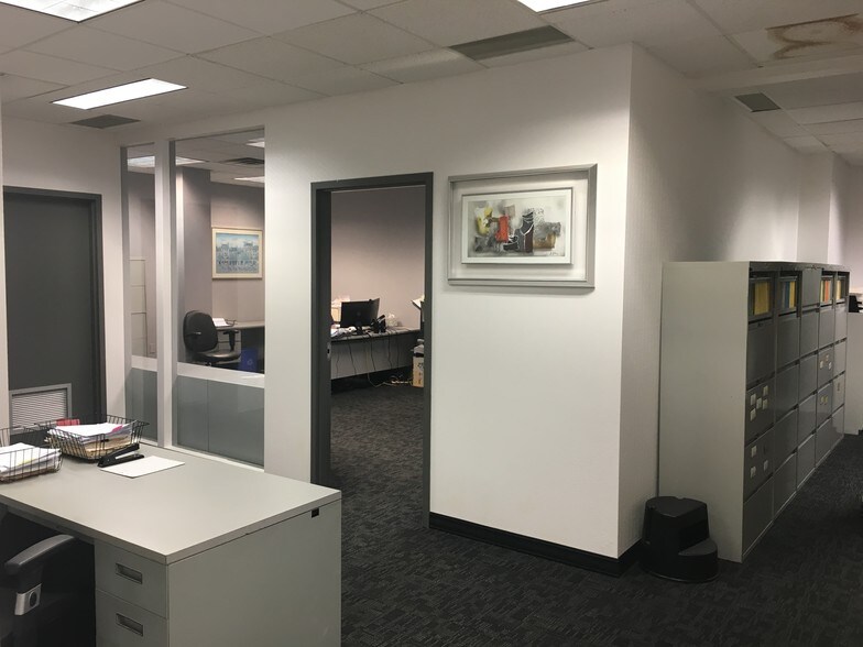 More Photos Of 1030 New Britain Ave, West Hartford Unknown For Lease