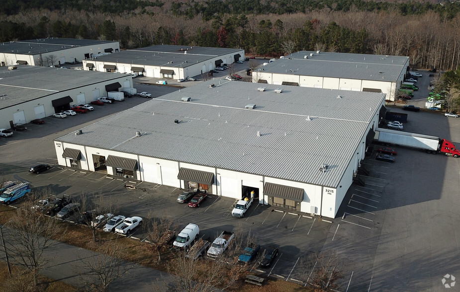 More Photos Of 3215 Wellington Ct, Raleigh Warehouse For Lease