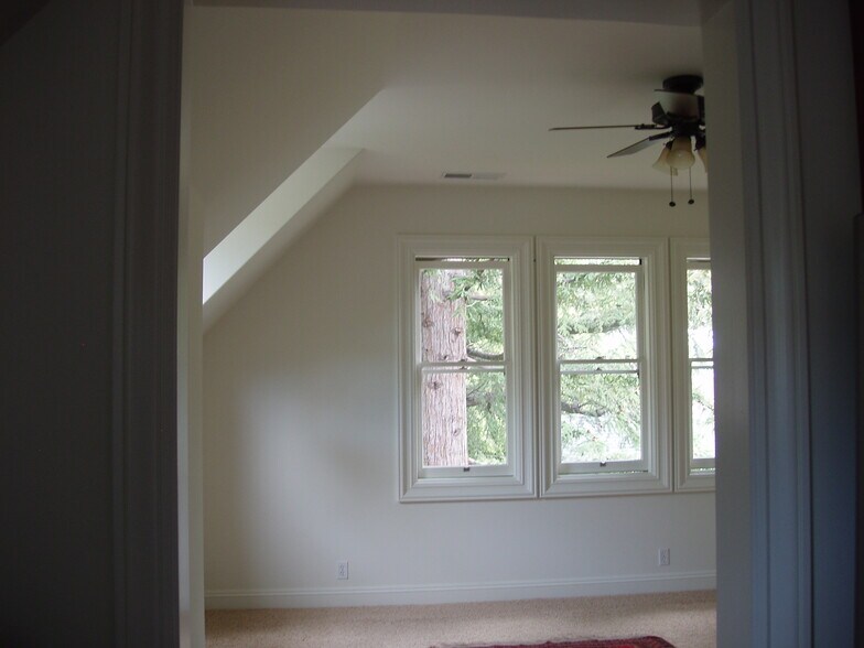 More Photos Of 333 G St, San Rafael Apartments For Sale