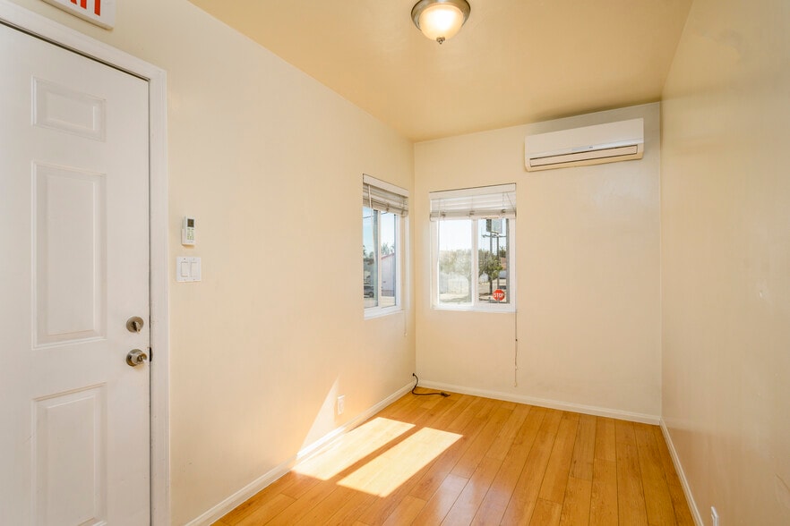 More Photos Of 7051-7053 3rd Ave, Los Angeles Storefront Retail Residential For Sale