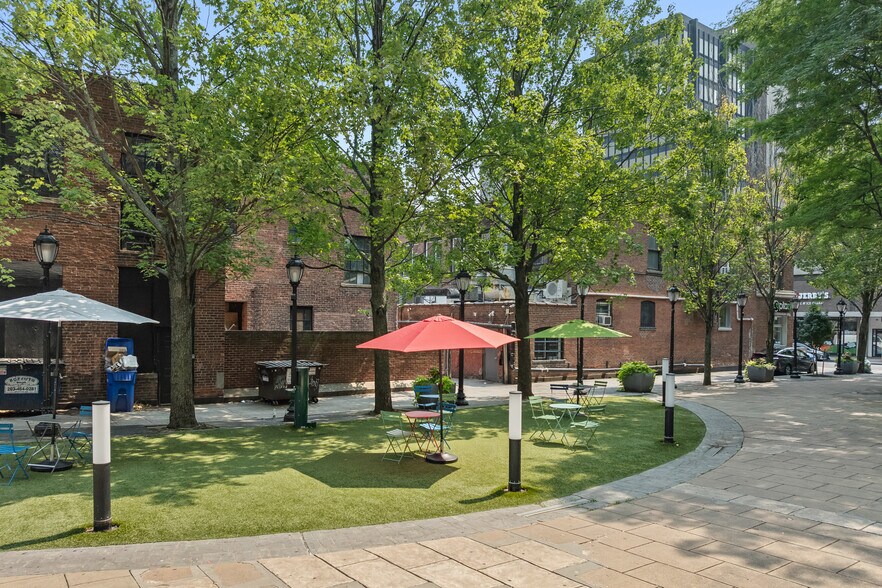 More Photos Of 942 Chapel St, New Haven Office For Sale