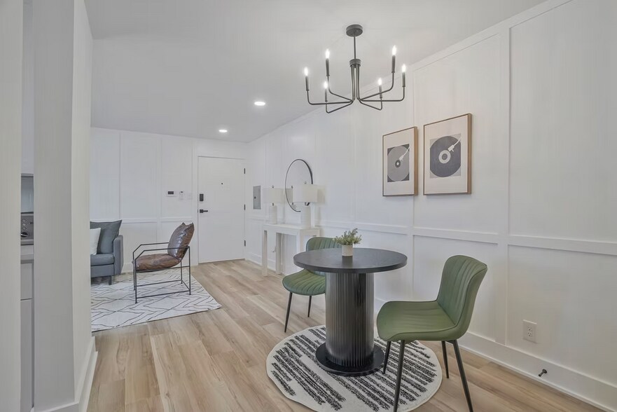 More Photos Of 1217 N Kensington St, Arlington Apartments For Sale