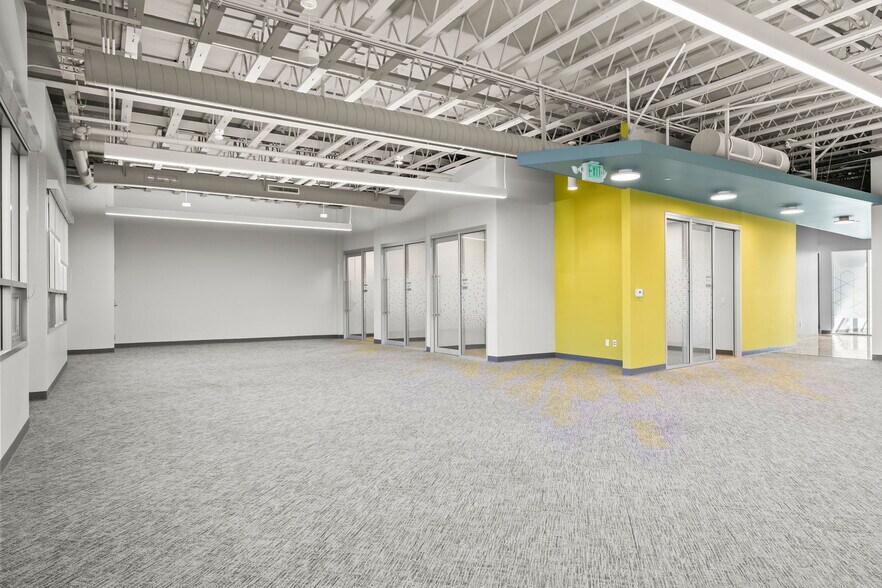 More Photos Of 6398 Cindy Ln, Carpinteria Office For Sale