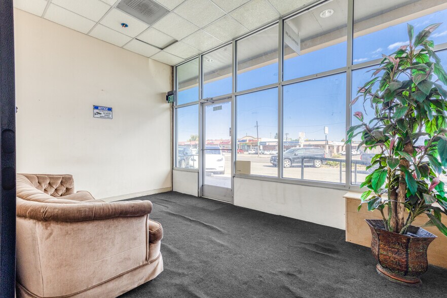More Photos Of 1077 S Federal Blvd, Denver Storefront For Sale