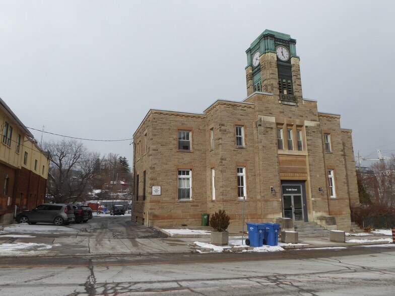 More Photos Of 70 Mill St, Halton Hills Apartments For Sale