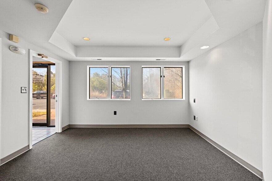 More Photos Of 675 Route 72 E, Manahawkin Office For Sale