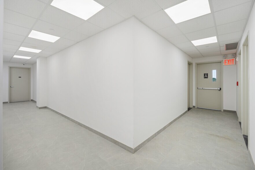 More Photos Of 825 39th St, Brooklyn Office For Sale