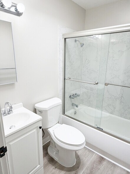 More Photos Of 944 Fletcher Ln, Hayward Apartments For Sale