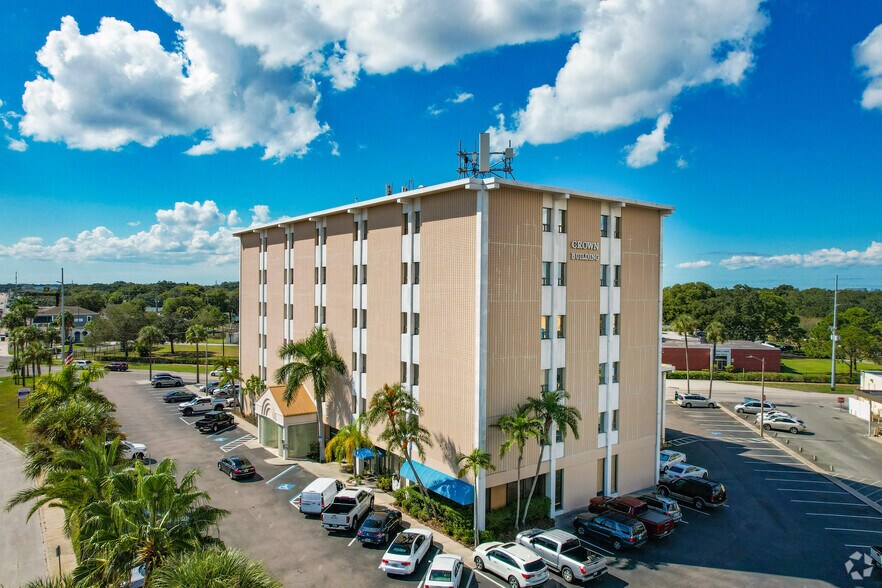 More Photos Of 3825 Henderson Blvd, Tampa Office For Lease