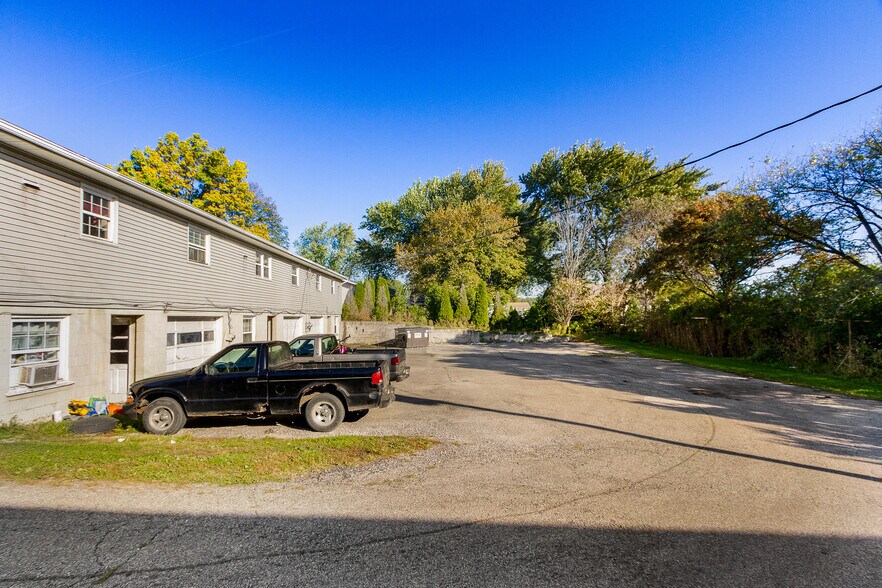 4252 Postema Ct, Willard, OH 44890 Apartments For Sale