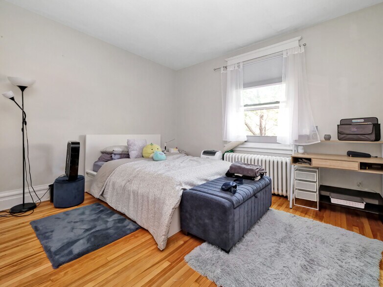 More Photos Of 342 Frank St, Ottawa Apartments For Sale