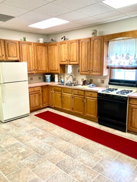 More Photos Of 807 Hazlettville Rd, Hartly Religious Facility For Sale