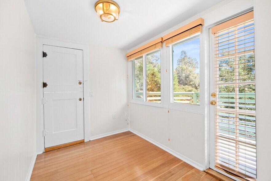 More Photos Of 2024 Laurel Canyon Blvd, Los Angeles Multifamily For Sale