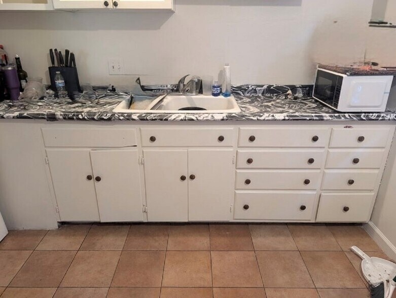 More Photos Of 215 Coventry Dr, Stockton Apartments For Sale