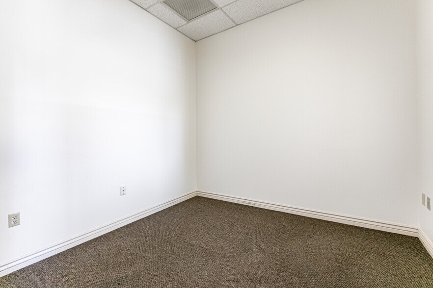 More Photos Of 55-65 N University Ave, Provo Office For Lease