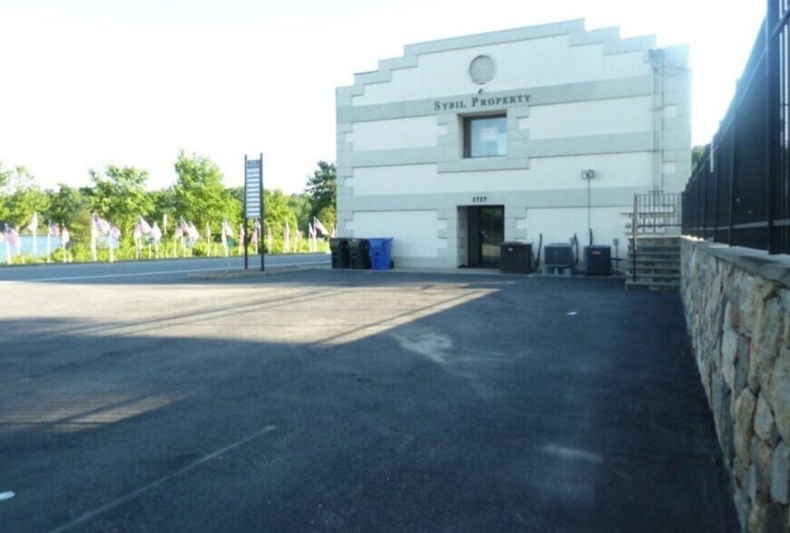 More Photos Of 2 Seminary Hill Rd, Carmel Coworking Space