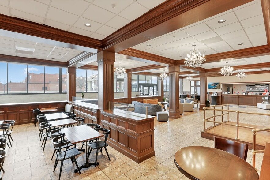 More Photos Of 301 Broadway, Lorain Hotel For Sale