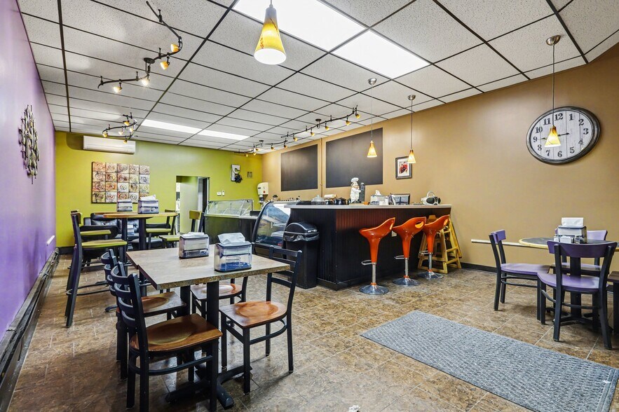 More Photos Of 130 E Water St, Constantine General Retail For Sale