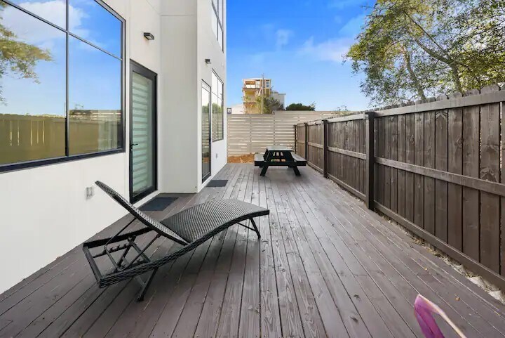 More Photos Of 21 Tidewater Ct, Panama City Beach Office Residential For Sale