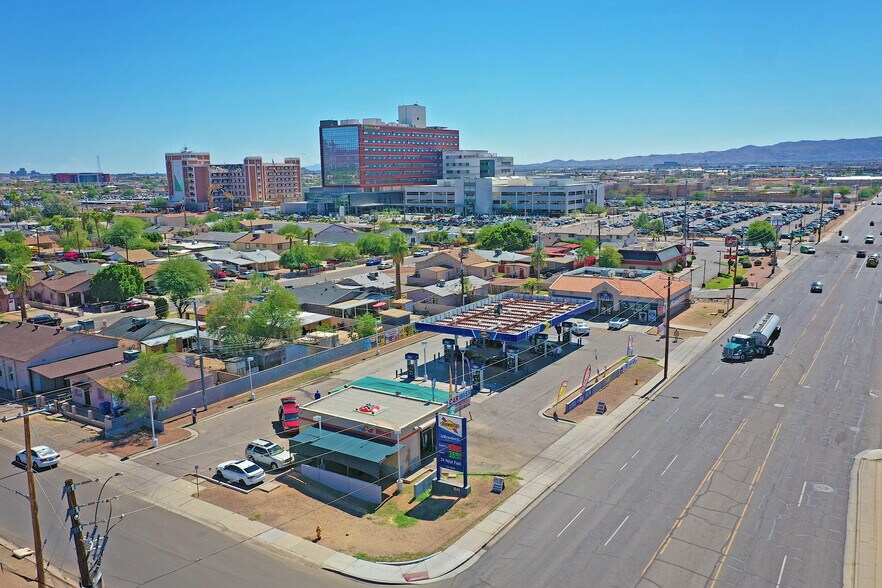 More Photos Of 1033 N 24th Pl, Phoenix Service Station For Sale