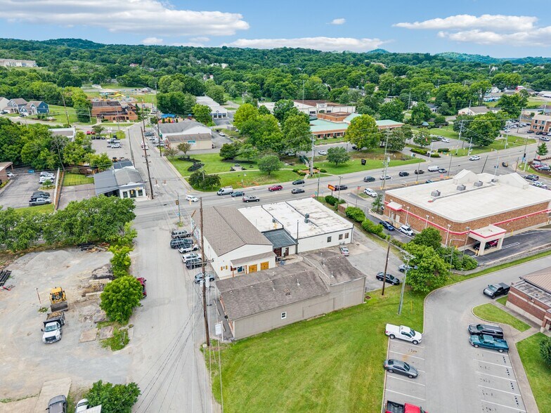 More Photos Of 134 S Main St, Goodlettsville Freestanding For Sale