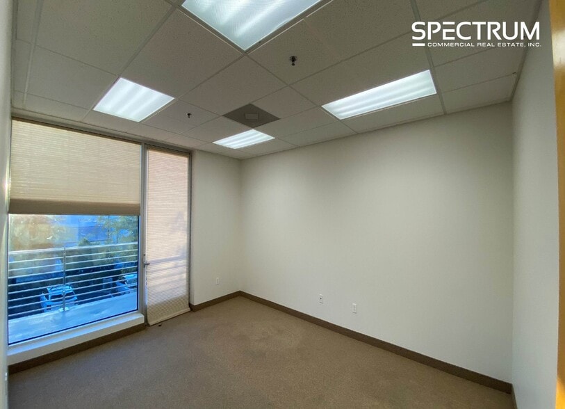 More Photos Of 28368 Constellation Rd, Valencia Research And Development For Lease