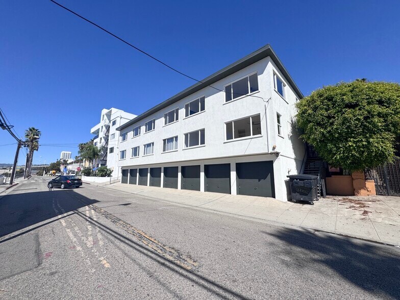 More Photos Of 1661 Appian Way, Santa Monica Apartments For Sale