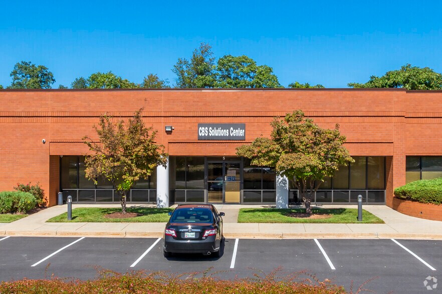 More Photos Of 209 Perry Pky, Gaithersburg Flex For Lease