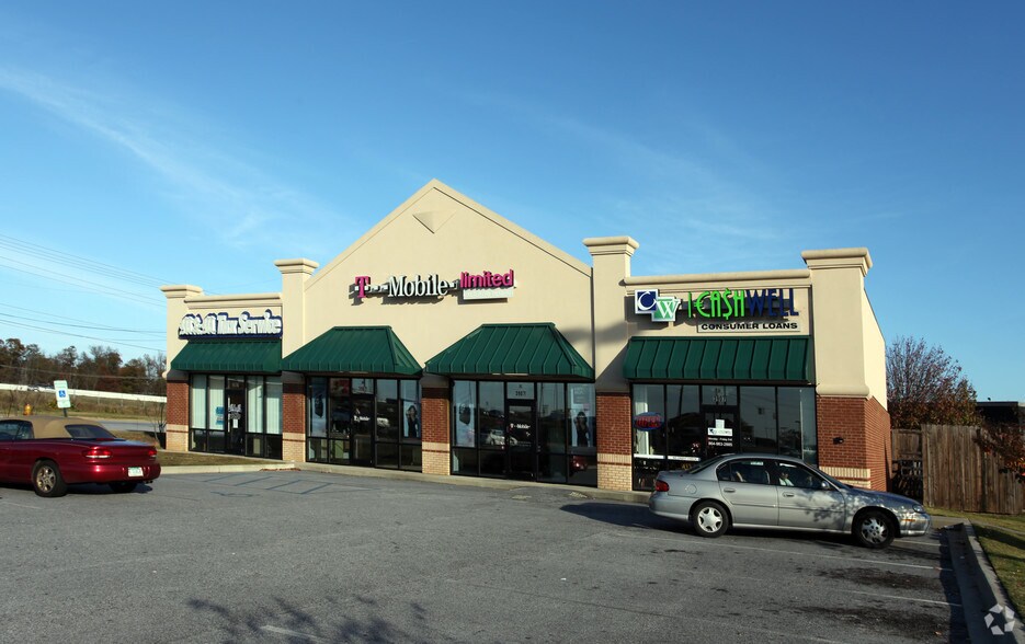 More Photos Of 3907 Grandview Dr, Simpsonville General Retail For Lease