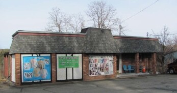 Primary Photo Of 3136 Brodhead Rd, Aliquippa Storefront Retail Residential For Lease