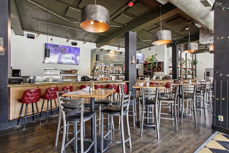 More Photos Of 76 Broadway, Denver Storefront Retail Office For Lease