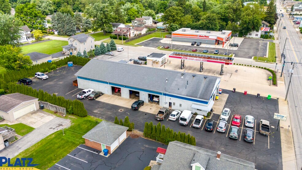 More Photos Of 350 N Main St, Hubbard Auto Repair For Sale