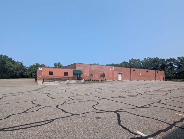 Primary Photo Of 15 Division St, Fairview Warehouse For Lease