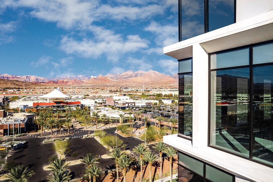 More Photos Of 1700 Pavilion, Las Vegas Office For Lease