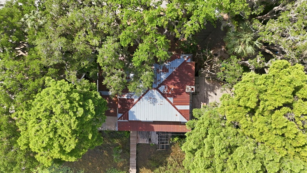 More Photos Of 400 Lakeshore Dr, Eustis Specialty For Sale