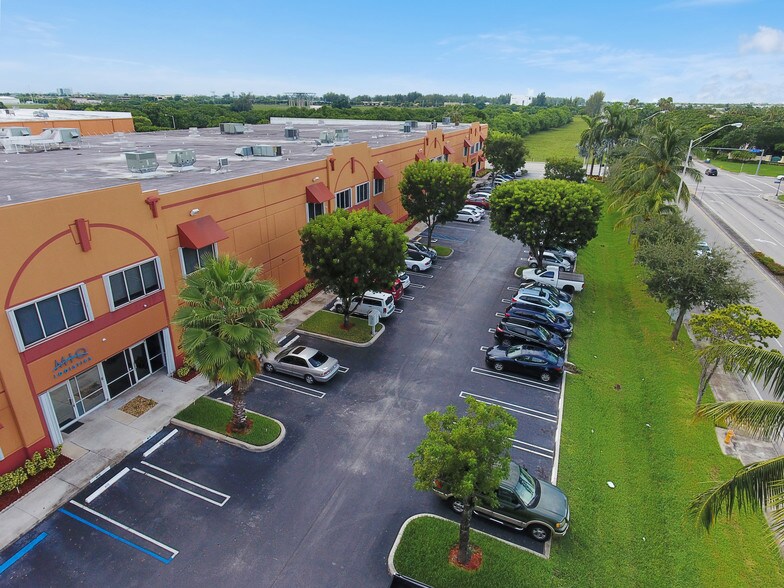 More Photos Of 3301-3389 NW 97th Ave, Miami Warehouse For Lease