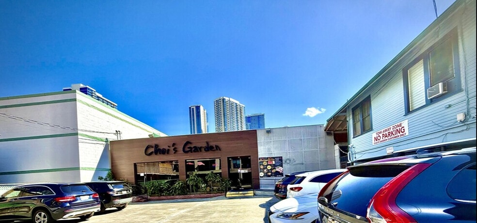 More Photos Of 1303 Rycroft St, Honolulu Restaurant For Lease