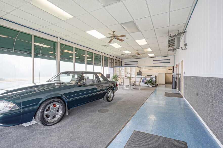 More Photos Of 100 White Horse Pike, Oaklyn Auto Dealership For Sale