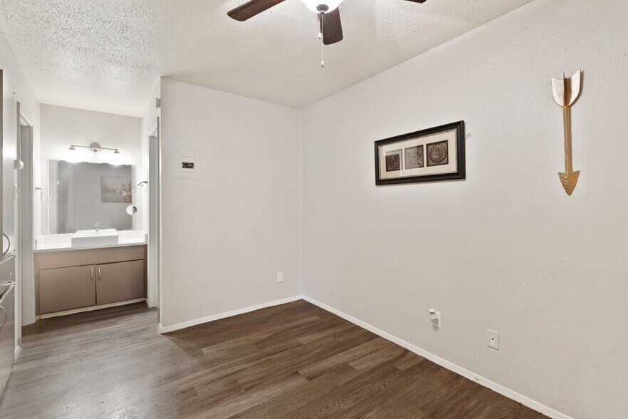 More Photos Of , Austin Multifamily For Sale