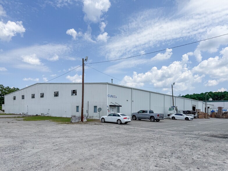 More Photos Of 1930 Hanahan Rd, North Charleston Warehouse For Lease