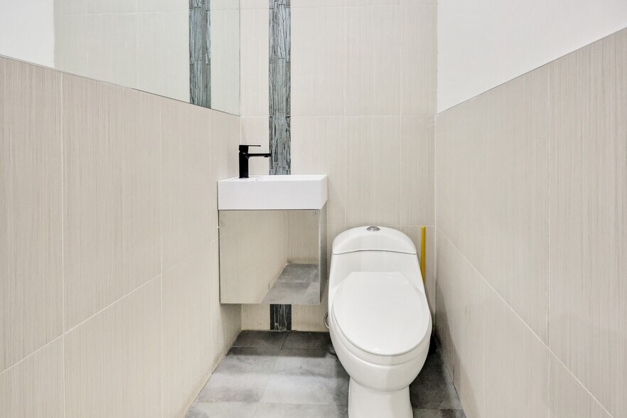 More Photos Of 500 4th Ave, Brooklyn Apartments For Lease