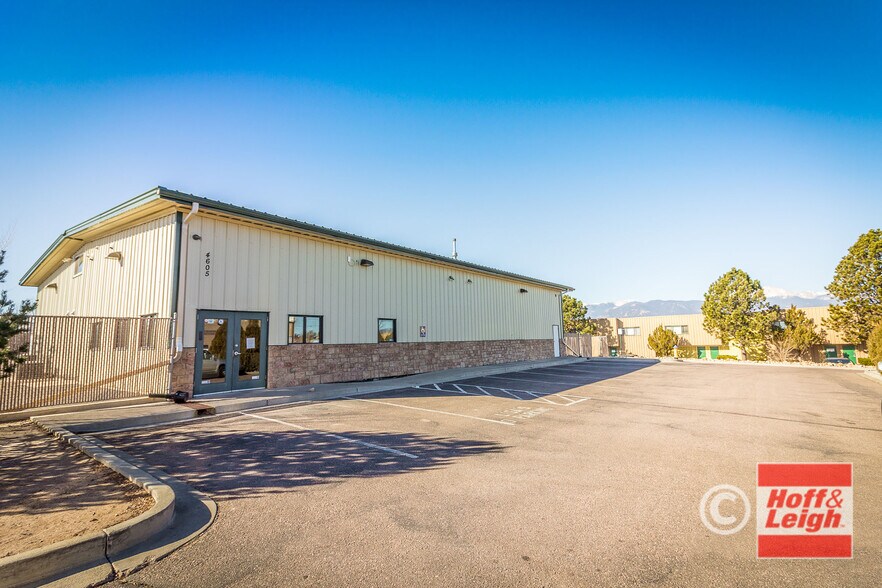 Primary Photo Of 4605 Town Center Dr, Colorado Springs Warehouse For Lease