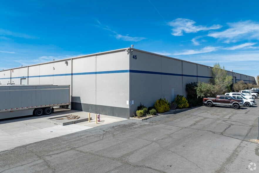 Primary Photo Of 45 Vista Blvd, Sparks Warehouse For Lease