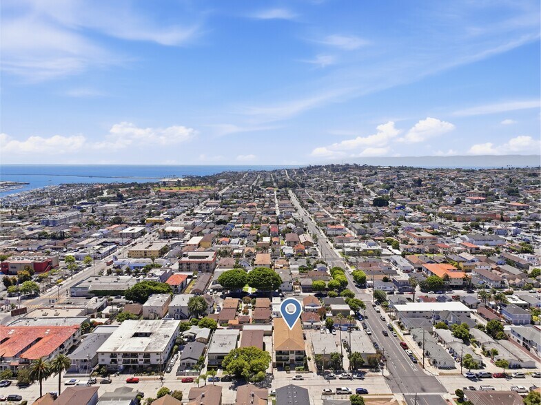 More Photos Of 579 W 14th St, San Pedro Apartments For Sale