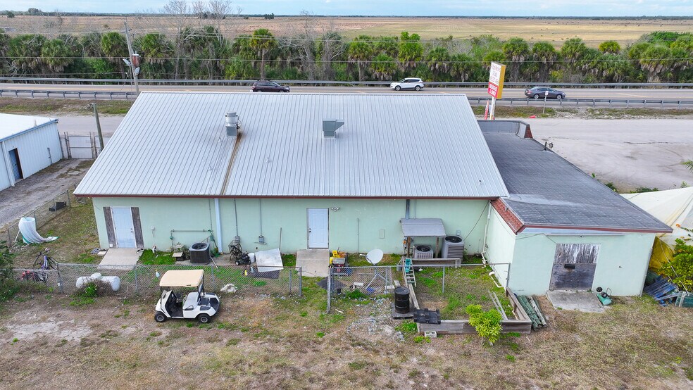 More Photos Of 1110 Buckhead Ridge, Okeechobee General Retail For Sale