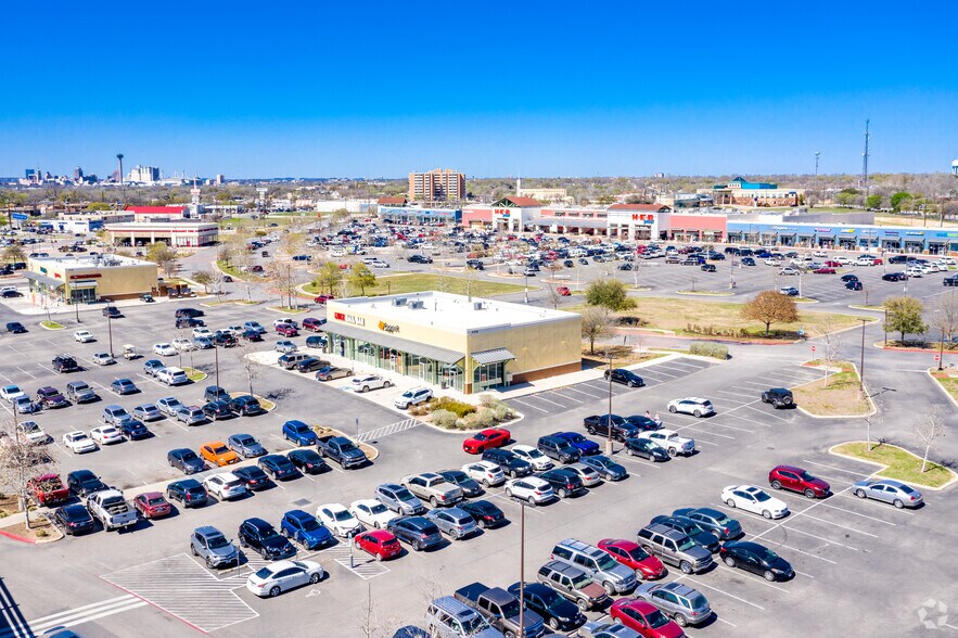 More Photos Of 4100 S New Braunfels Ave, San Antonio Unknown For Lease