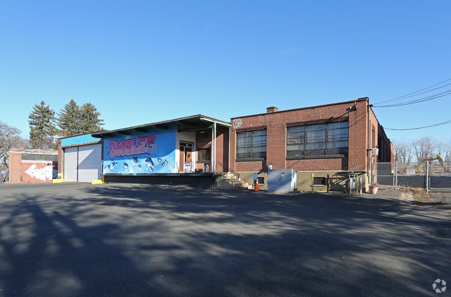 Primary Photo Of 726 Windsor St, Hartford Warehouse For Sale