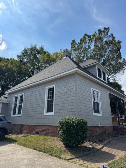 More Photos Of 159 Church St Ne, Concord Office Residential For Lease